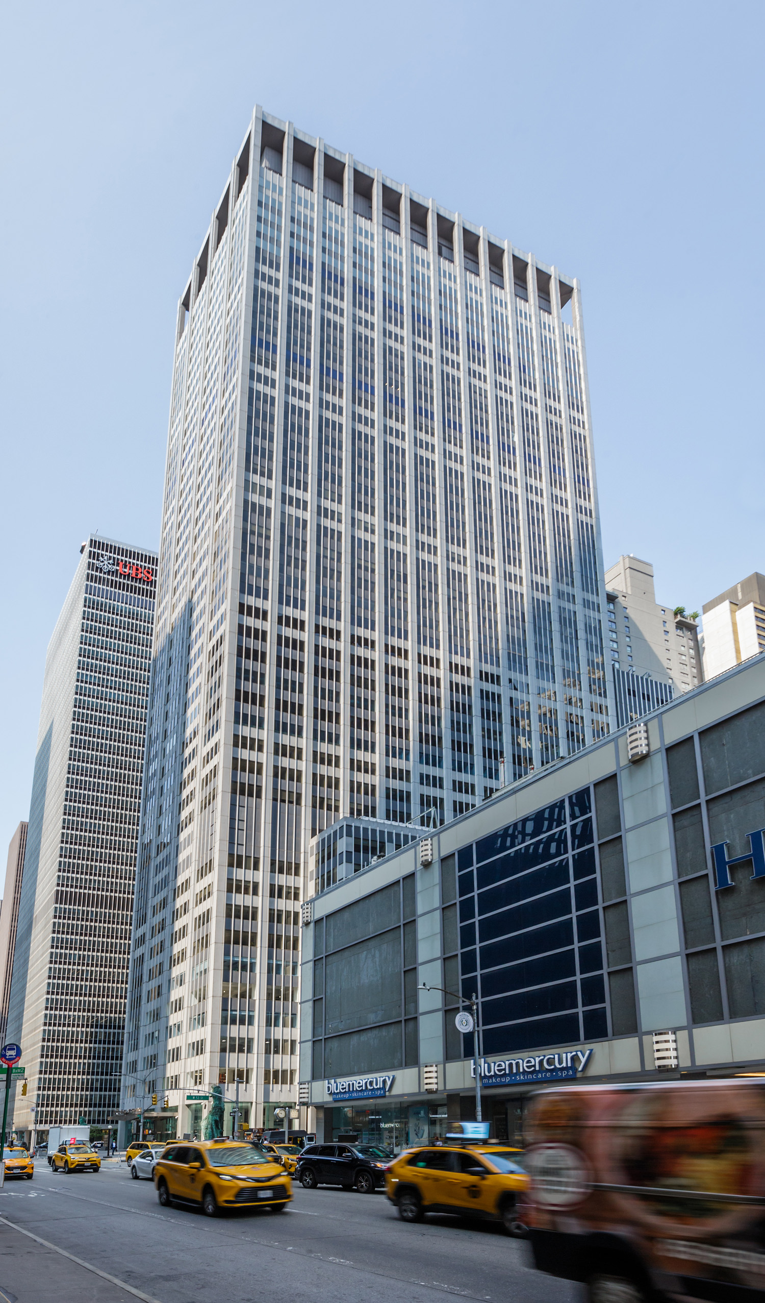 Credit Lyonnais Building, New York City - View from 6th Avenue. © Mathias Beinling